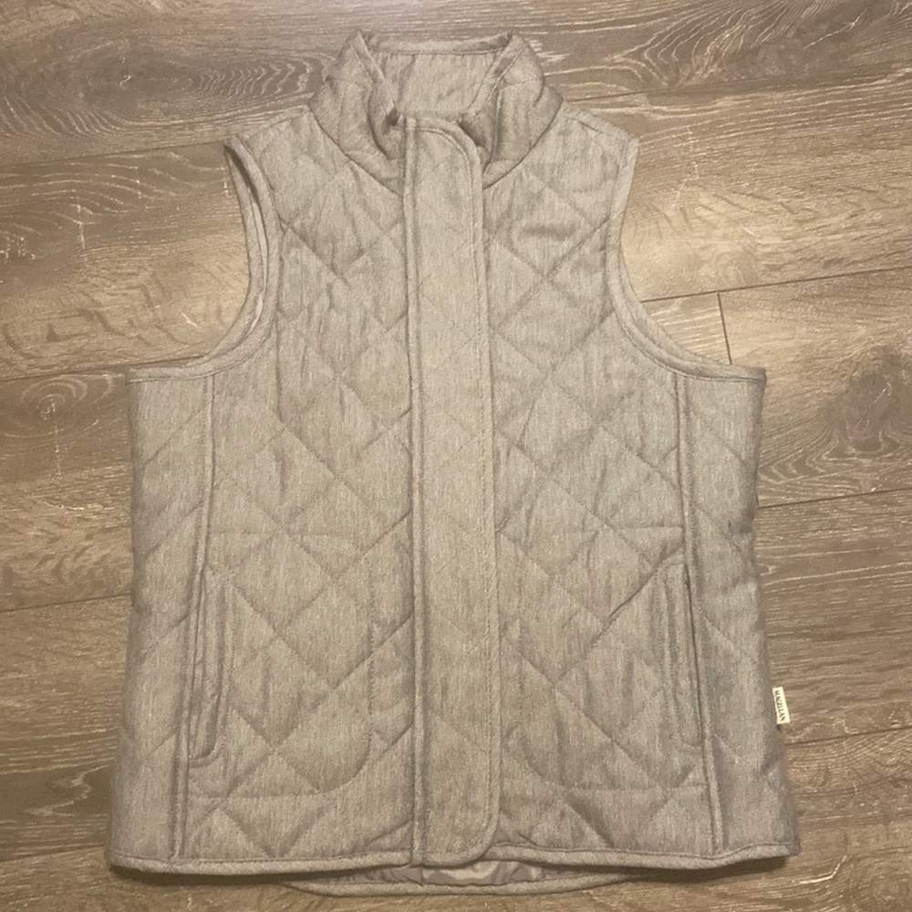 Girls magellan vest size large - Picture 1 of 4